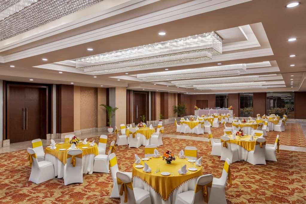 Ramada By Wyndham New Delhi Pitampura Hotel Facilities photo
