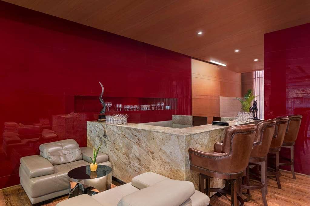 Ramada By Wyndham New Delhi Pitampura Hotel Restaurant photo